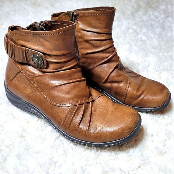 Earth Thyme Leather Booties - Almond - Picture 2 of 9